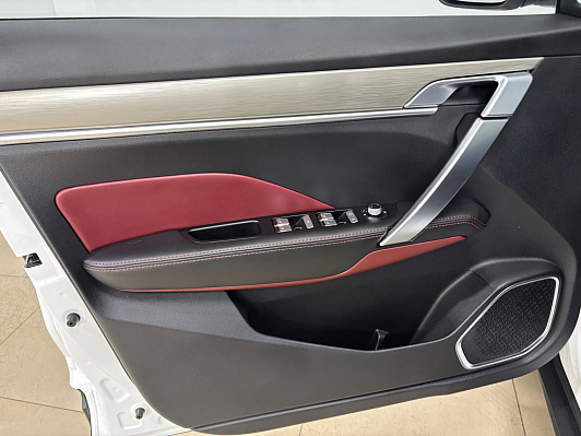 Geely Coolray Flagship, 2023 года, пробег 35375 км