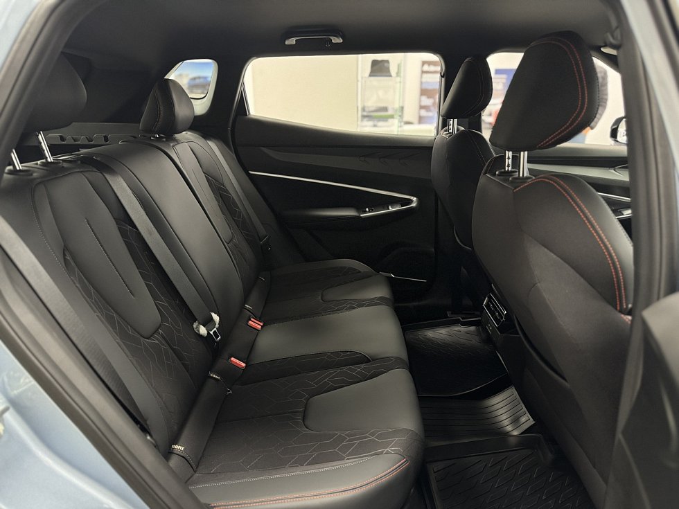 Geely Cityray Люкс, голубой