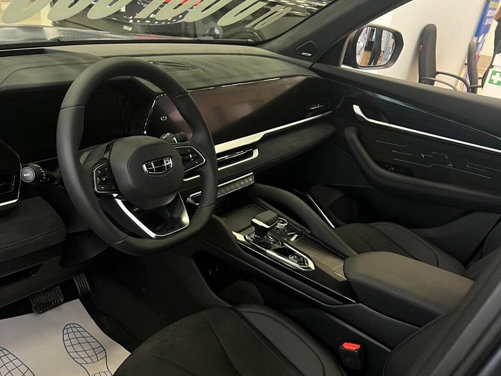 Geely Monjaro Flagship, черный