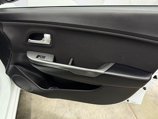 Kia Rio Luxe, 2013 года, пробег 185795 км