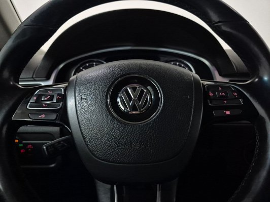 Volkswagen Touareg, 2011 года, пробег 324000 км