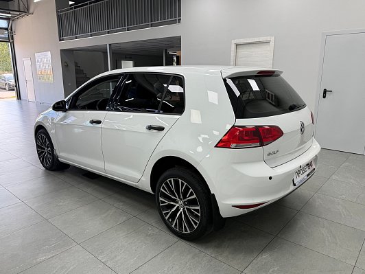 Volkswagen Golf, 2014 года, пробег 300000 км