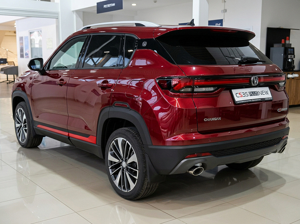 Changan CS35 Plus Техно, красный