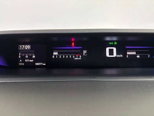 Honda Stepwgn, 2016 года, пробег 103370 км