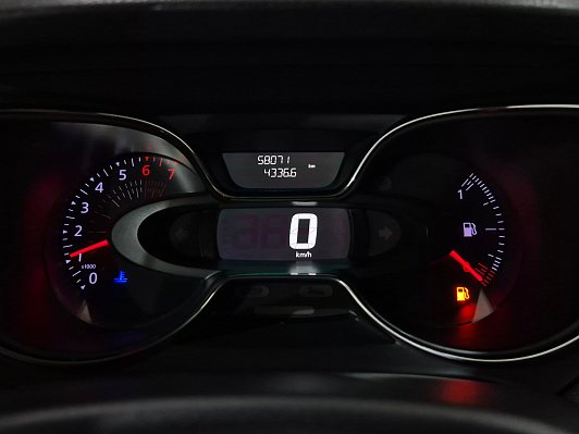 Renault Kaptur Drive, 2017 года, пробег 57616 км