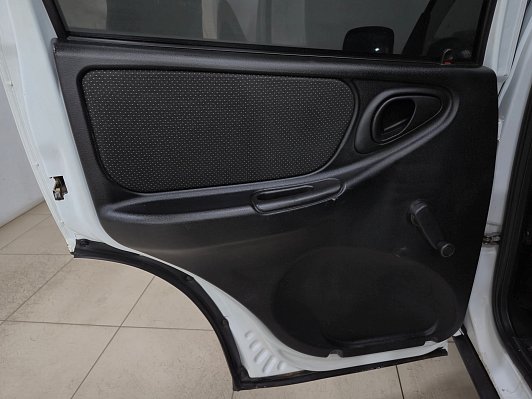 Chevrolet Niva GLC, 2011 года, пробег 126197 км
