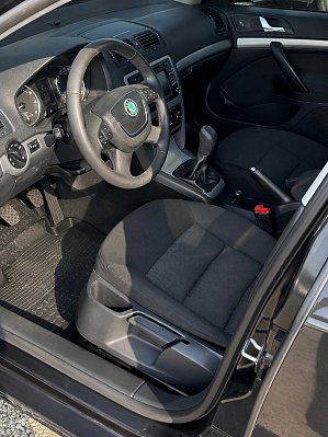 Skoda Octavia, 2011 года, пробег 203832 км