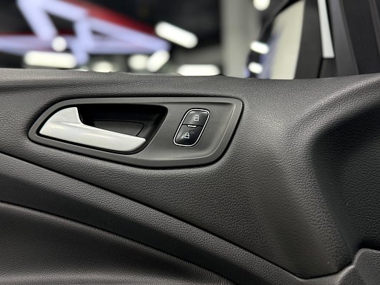 Ford Kuga Titanium, 2017 года, пробег 89901 км