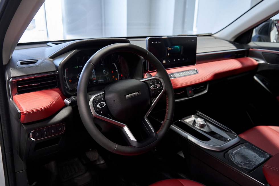 Haval Jolion Техно +, белый