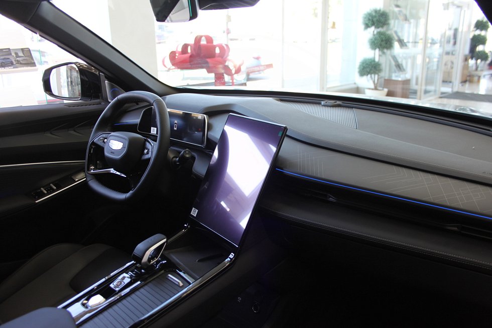 Geely Cityray Люкс, голубой