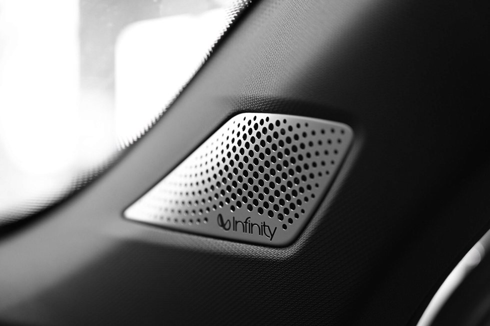 Geely Preface Люкс, серебряный