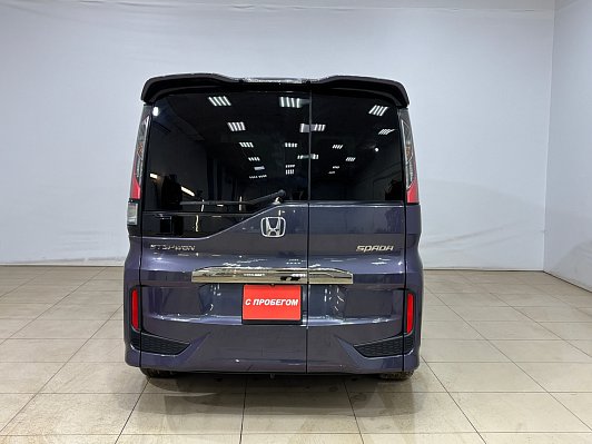 Honda Stepwgn, 2016 года, пробег 103370 км