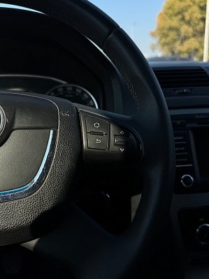 Skoda Octavia, 2011 года, пробег 203832 км