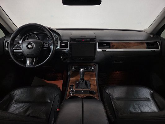 Volkswagen Touareg, 2011 года, пробег 324000 км