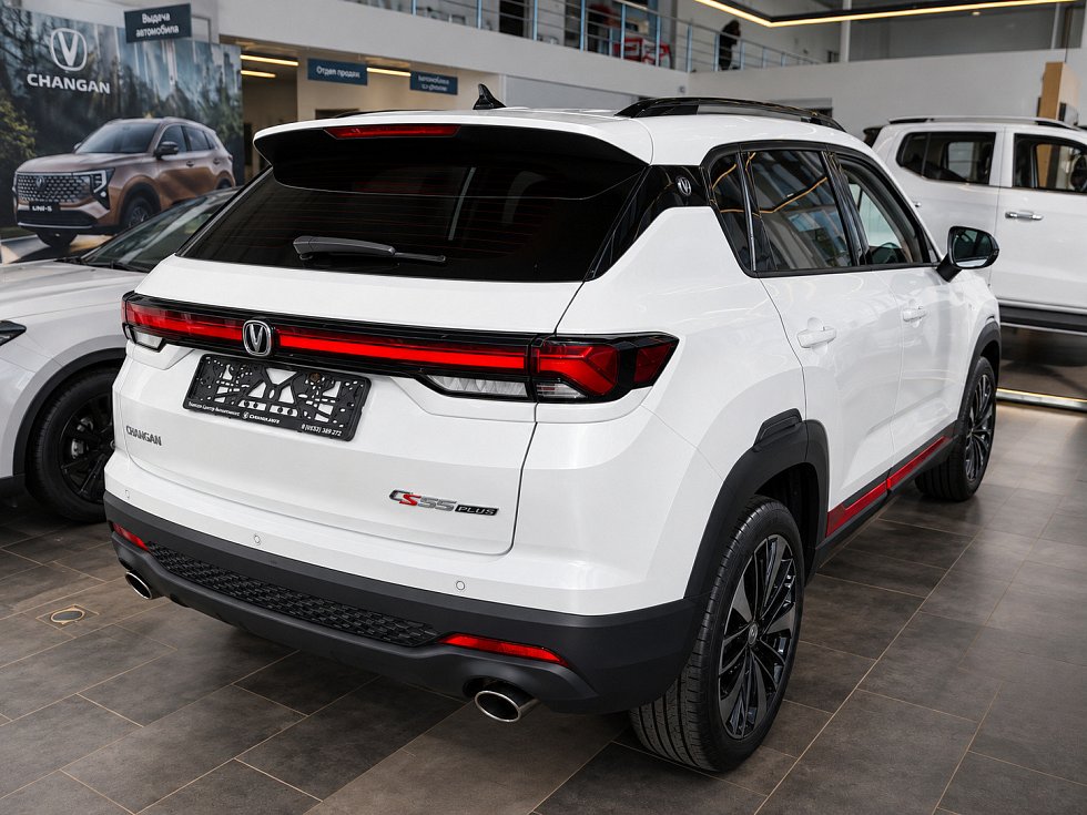 Changan CS35 Plus Техно, белый