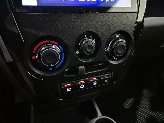 Lada (ВАЗ) Granta Comfort Multimedia Glonass 21911-51-00D, 2015 года, пробег 212230 км
